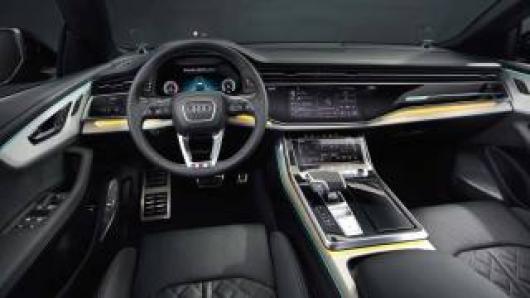 nuovo AUDI Q8