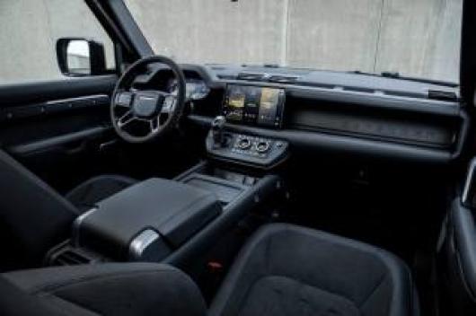 nuovo LAND ROVER Defender