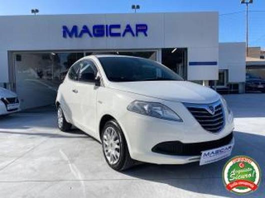 usato LANCIA Ypsilon