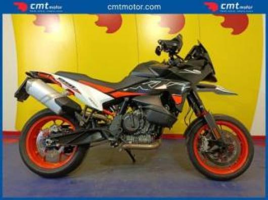890 SMT