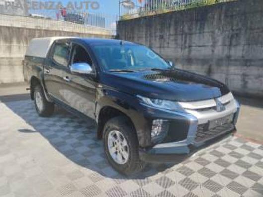 usato MITSUBISHI L200