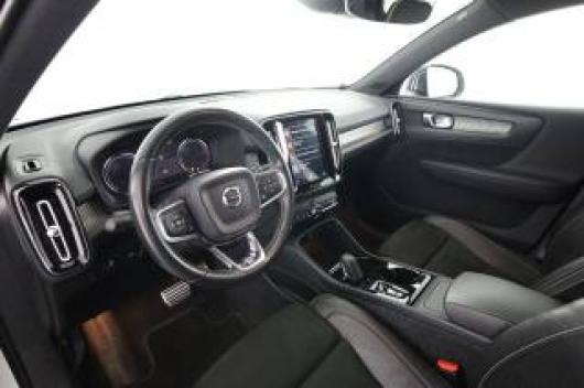 usato VOLVO XC40