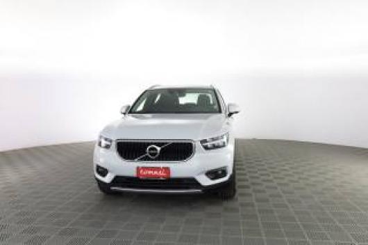 usato VOLVO XC40