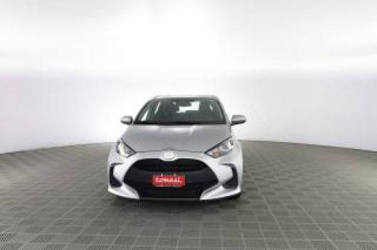 usato TOYOTA Yaris