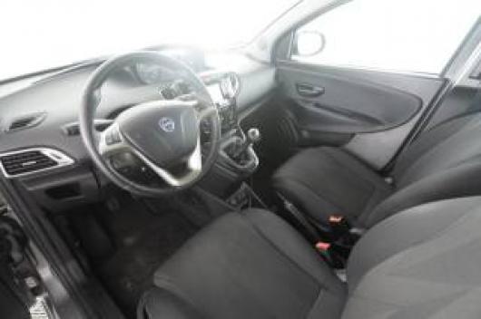 usato LANCIA Ypsilon