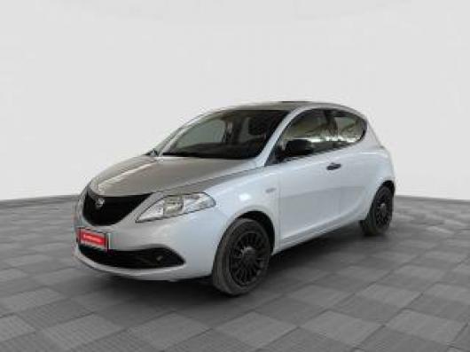 usato LANCIA Ypsilon