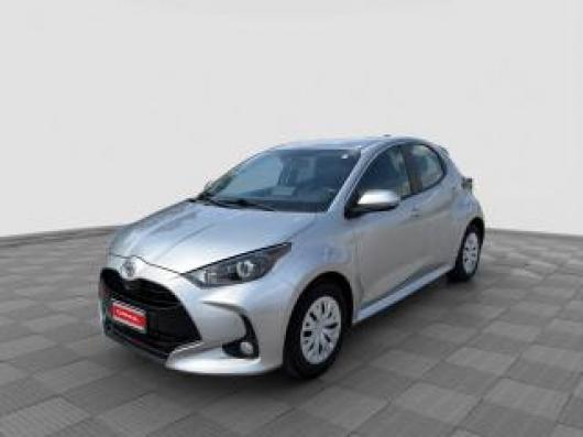 usato TOYOTA Yaris
