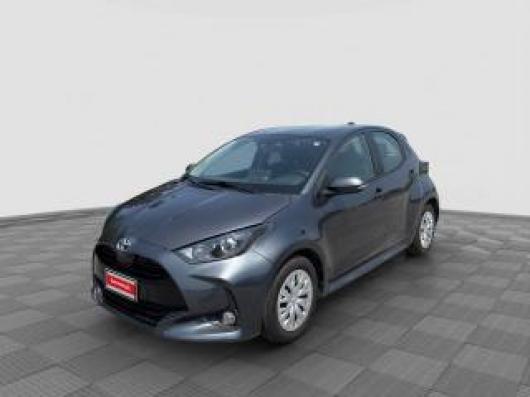 usato TOYOTA Yaris