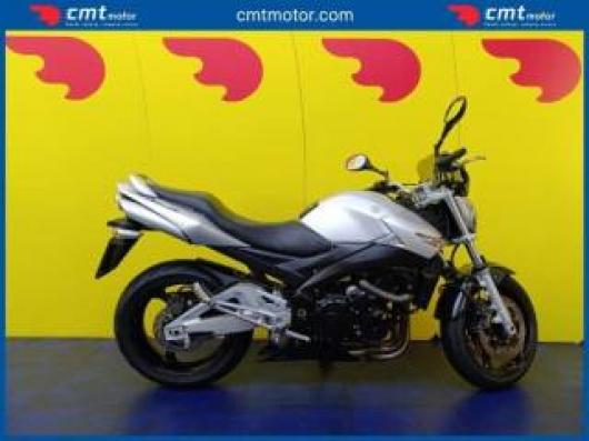 usato SUZUKI GSR 600