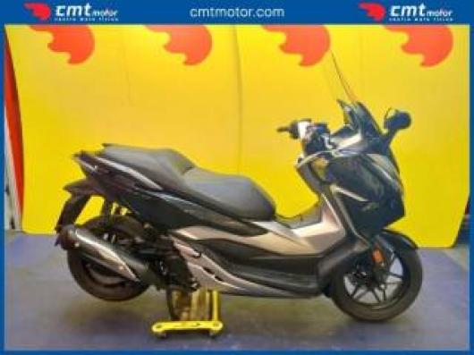 usato HONDA Forza 300
