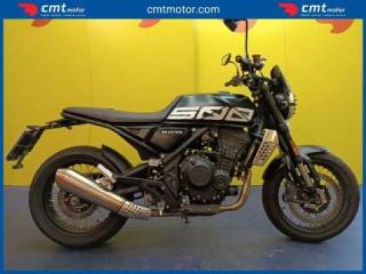usato BRIXTON Crossfire 500