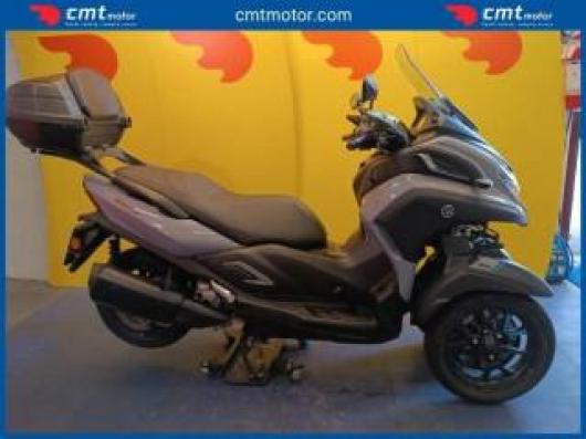 usato YAMAHA Tricity 300