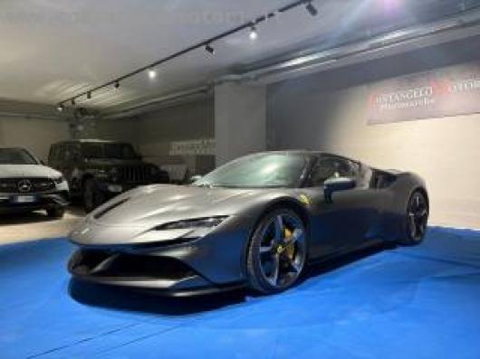 usato FERRARI SF90