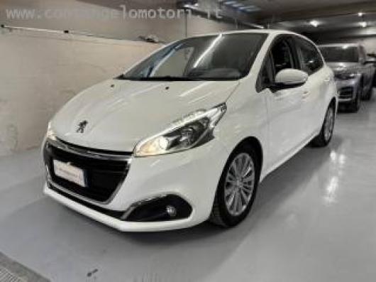 usato PEUGEOT 208