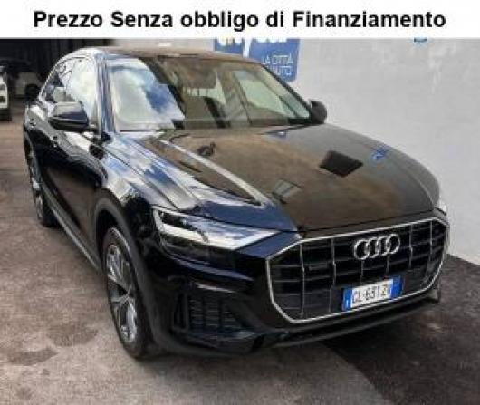 usato AUDI Q8