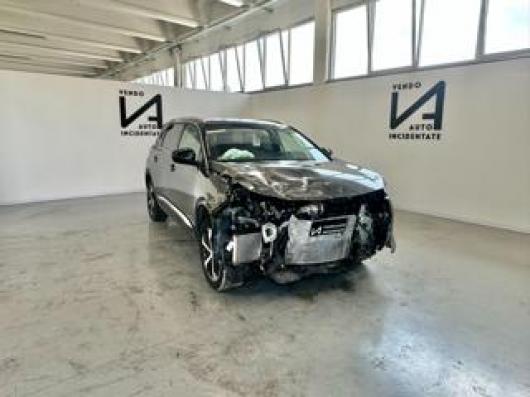 usato PEUGEOT 5008