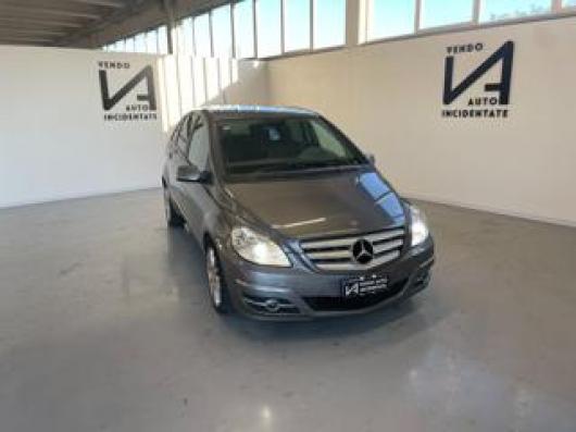 B 200