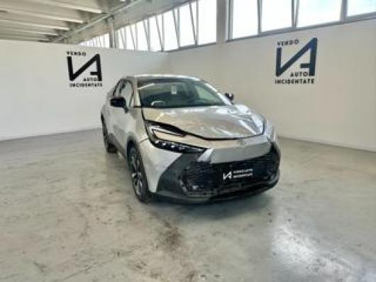 usato TOYOTA C HR