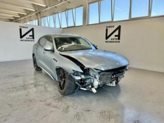 usato MASERATI Levante