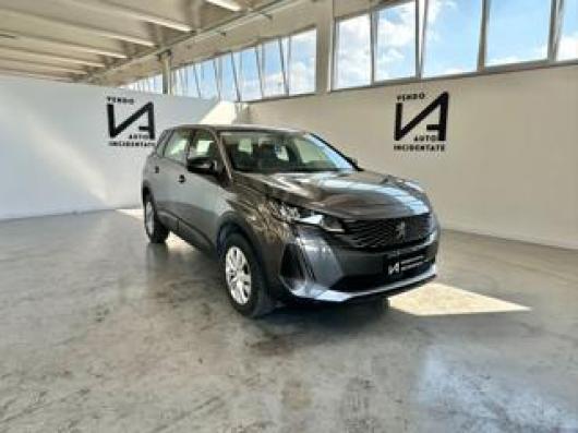 usato PEUGEOT 5008