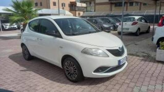usato LANCIA Ypsilon