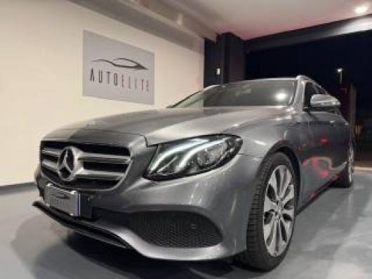 usato MERCEDES E 220