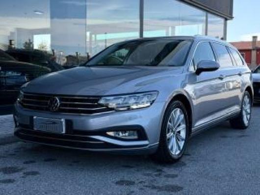 usato VOLKSWAGEN Passat Variant