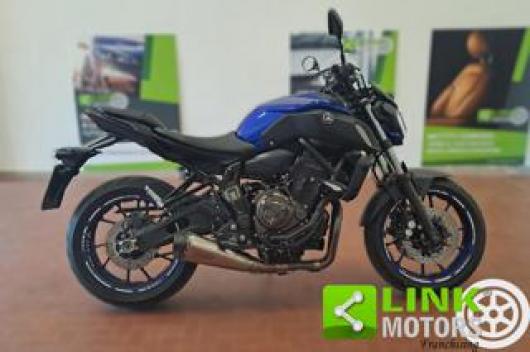 usato YAMAHA MT 07