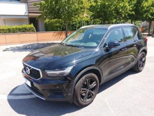 usato VOLVO XC40