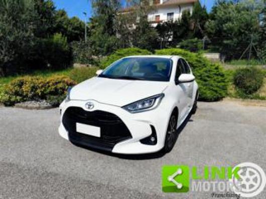usato TOYOTA Yaris