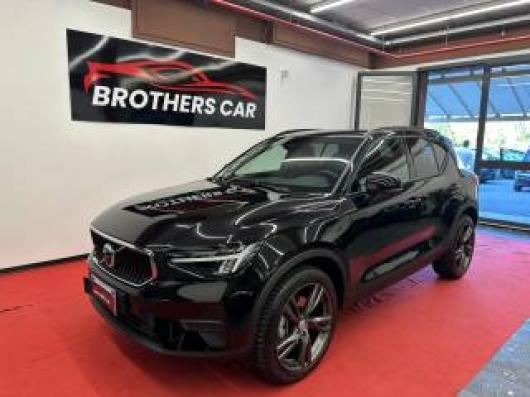 usato VOLVO XC40