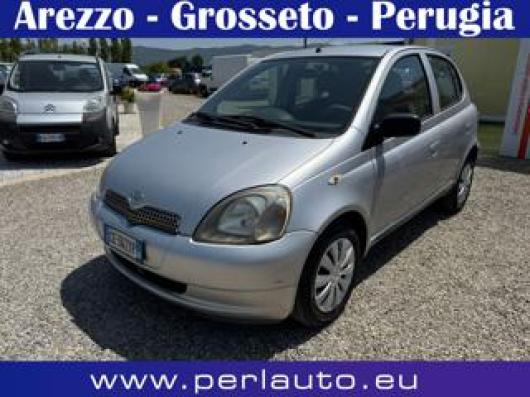 usato TOYOTA Yaris
