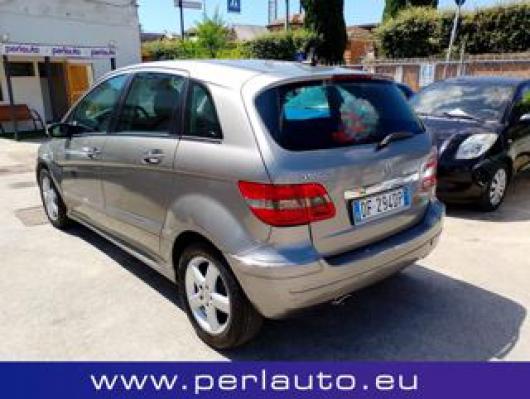 usato MERCEDES B 180