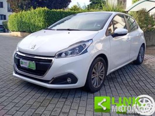 usato PEUGEOT 208