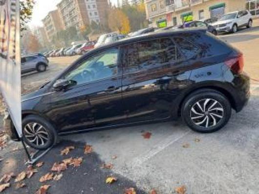 nuovo VOLKSWAGEN Polo