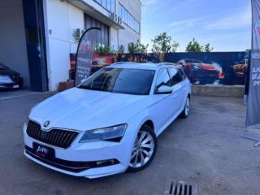 usato SKODA Superb