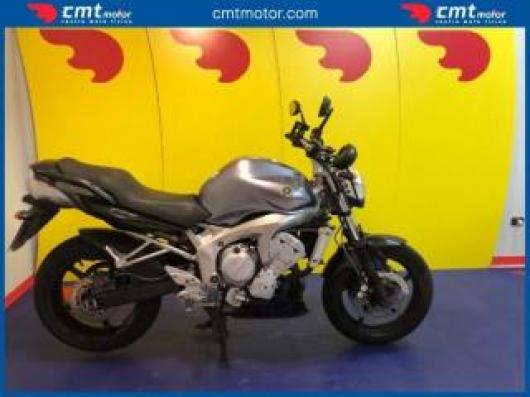 usato YAMAHA FZ6