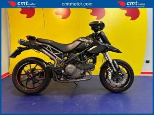 Hypermotard 796