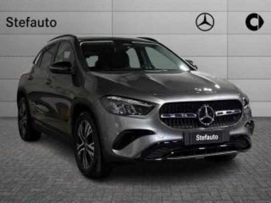 Km 0 MERCEDES GLA 200