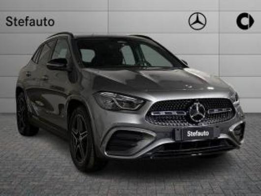 nuovo MERCEDES GLA 200