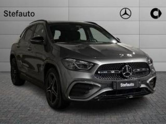 nuovo MERCEDES GLA 200