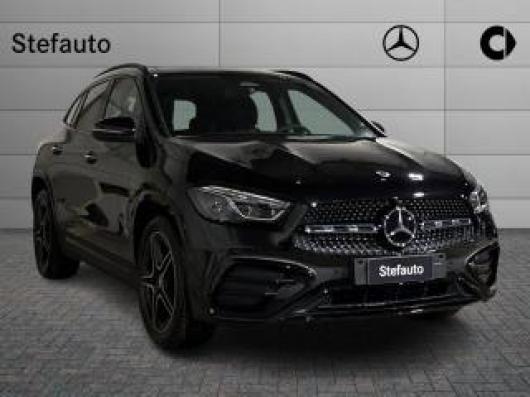 nuovo MERCEDES GLA 200
