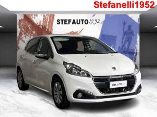 usato PEUGEOT 208