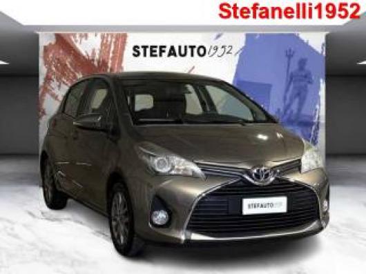 usato TOYOTA Yaris
