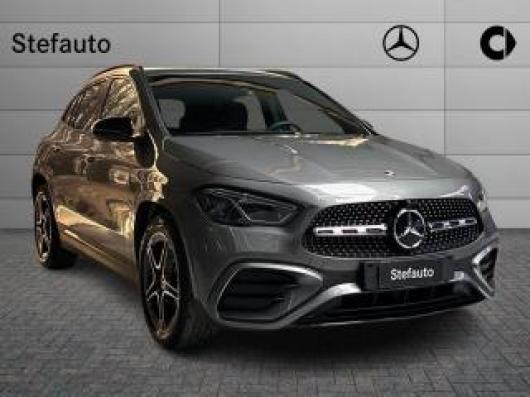 nuovo MERCEDES GLA 200
