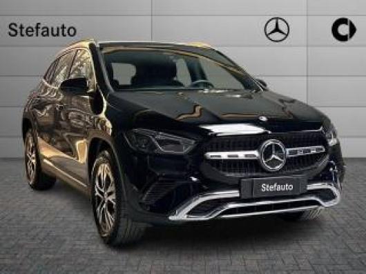 nuovo MERCEDES GLA 250