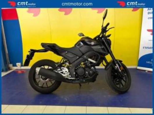 usato YAMAHA Altro