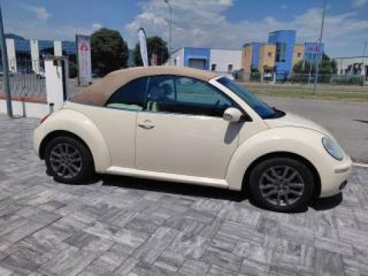 usato VOLKSWAGEN New Beetle