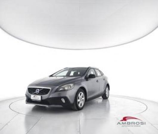 V40 Cross Country