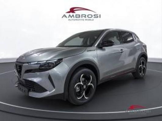 nuovo ALFA ROMEO Junior